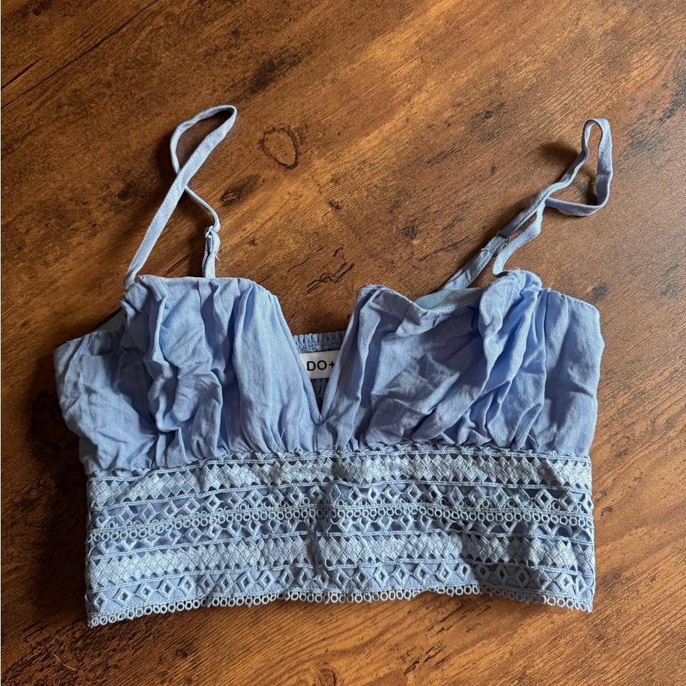 DO+BE Women's Light Blue Cropped Lace Camisole